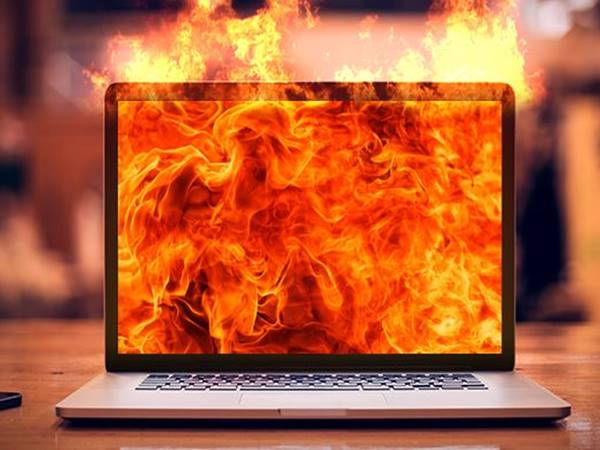 Khi laptop bị nóng mang đến nguy hiểm gì