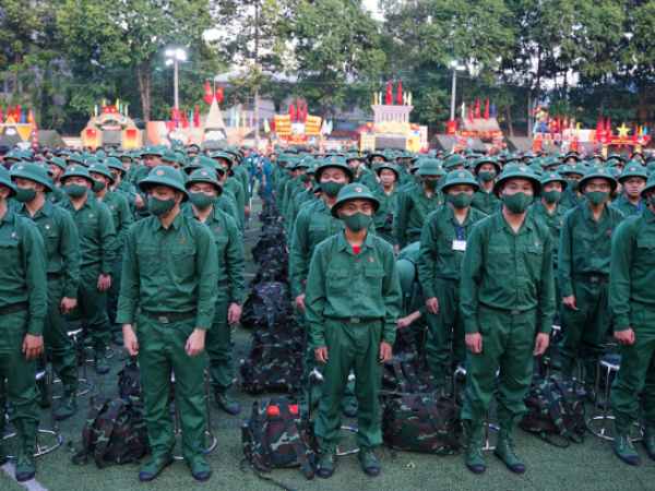 Mơ thấy đang tập luyện trong quân ngũ