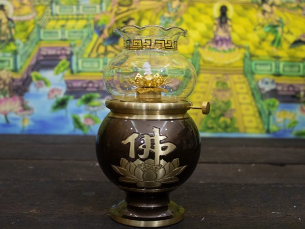 Ngủ mơ thấy đèn dầu có phải điềm báo sự nghiệp rộng mở?