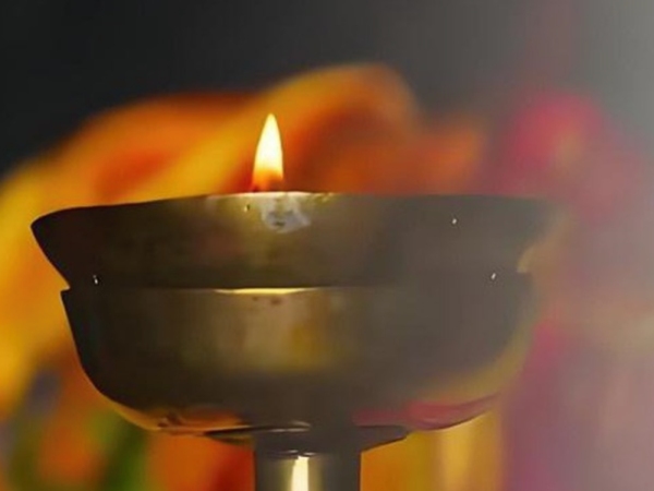 Ngủ mơ thấy đèn dầu có phải điềm báo sự nghiệp rộng mở?