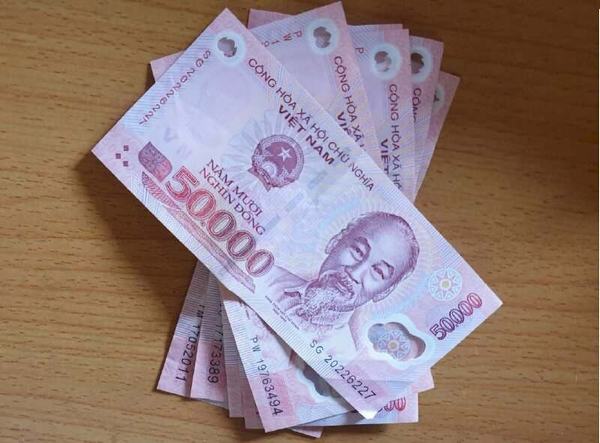 Mơ thấy nhặt được tiền 50 nghìn